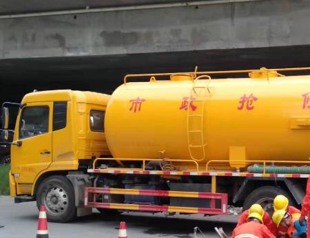 金明化粪池清理公司为您分享化粪池的清理步骤
